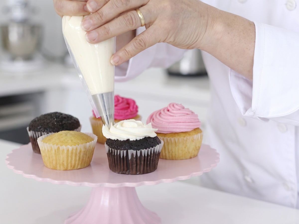 Yummy Bakes decorate your own cupcake kit