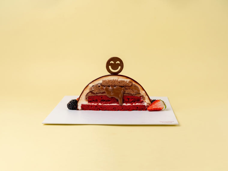Red Velvet Nutella Dome, inside